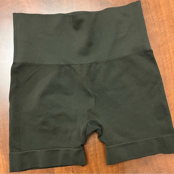 Set active Biker Shorts - Picture 3 of 4